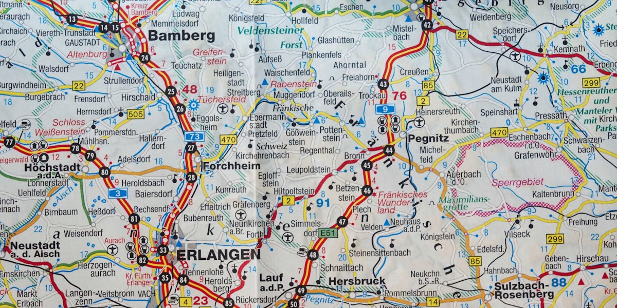 지도 (카카오맵 or 네이버맵 연동 예정)